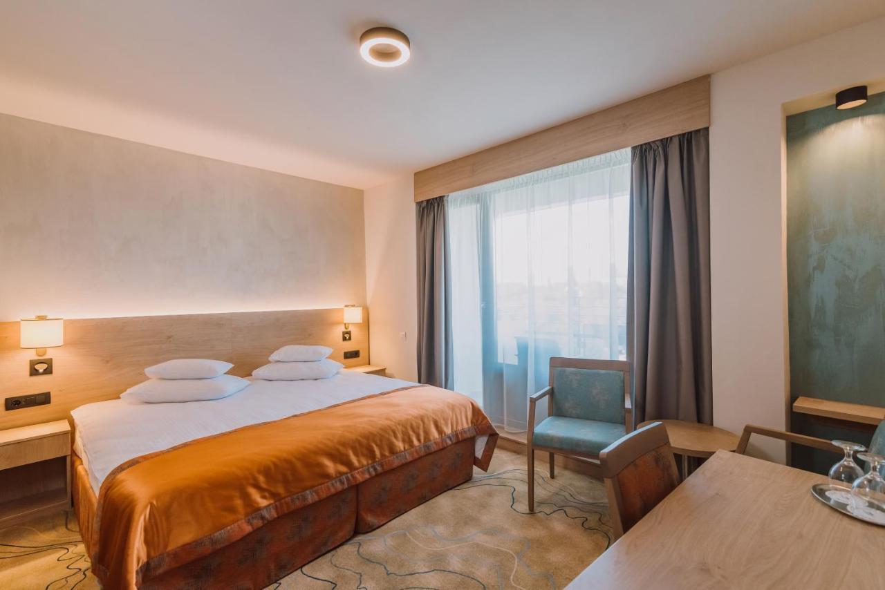Hotel Faget Sovata Exterior foto